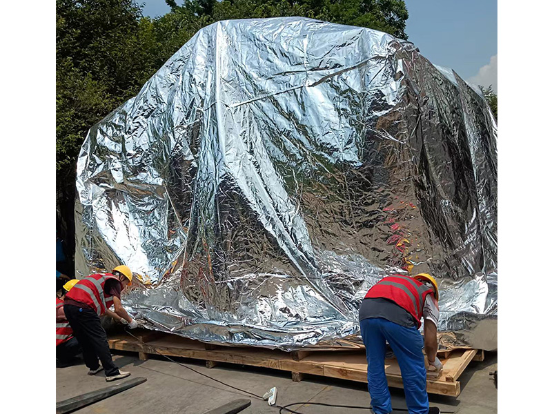 锂電新能源設備(bèi)真空包裝